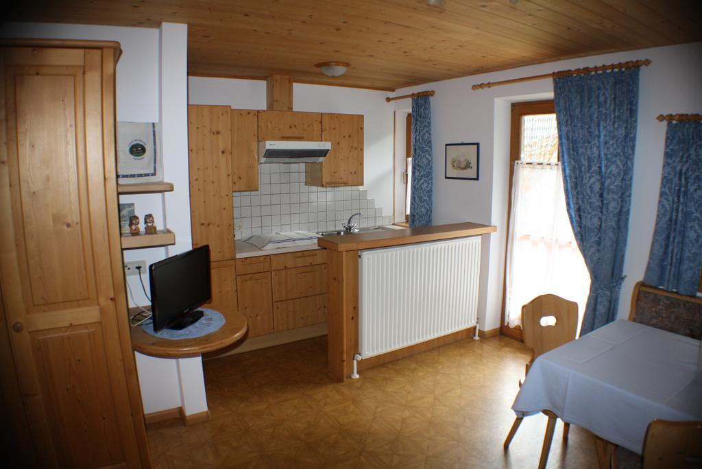 Haus Waldruhe Apartman San Candido Szoba fotó